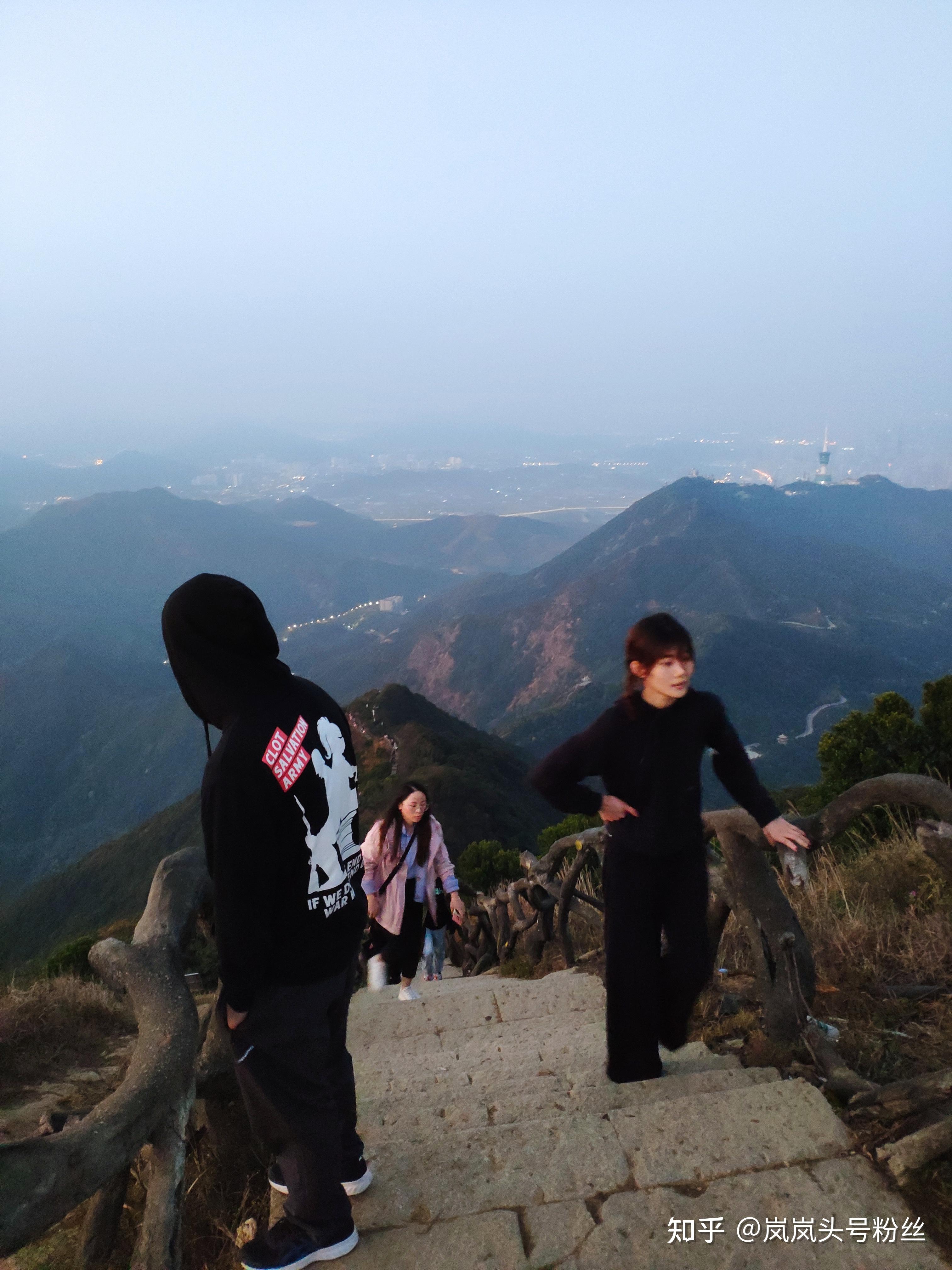 山上日出的过程 v2-3f3ae784c26e34dc34d856f8251bb853_r.jpg