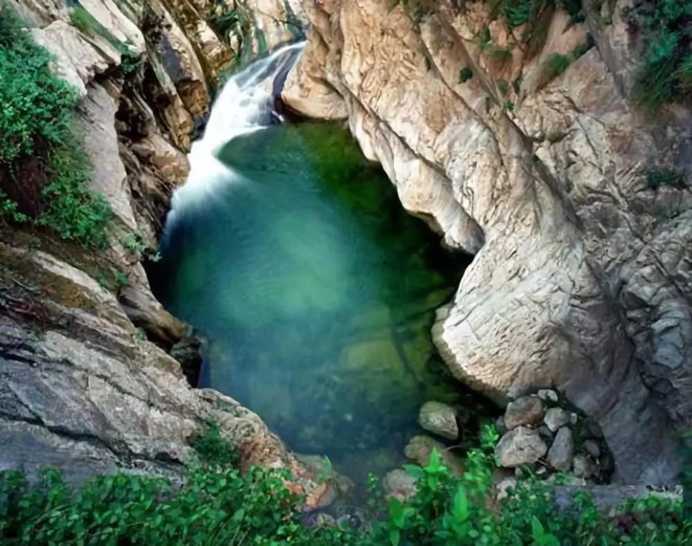 探索华山未解之谜之黑龙潭