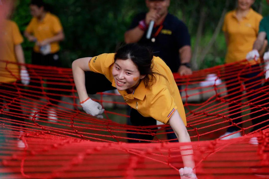 未来已来全丽以赴皇家丽两周年奋进开新局同心启航新征程