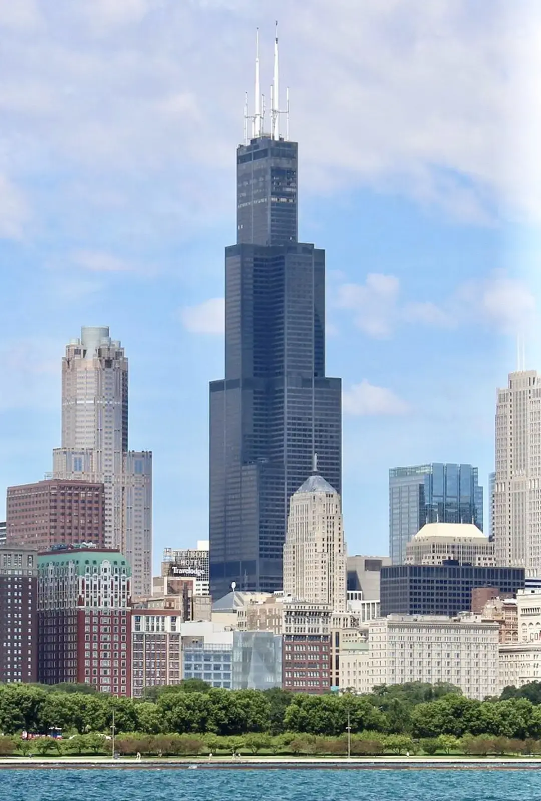 芝加哥市中心密集高楼图片素材-编号14355044-图行天下