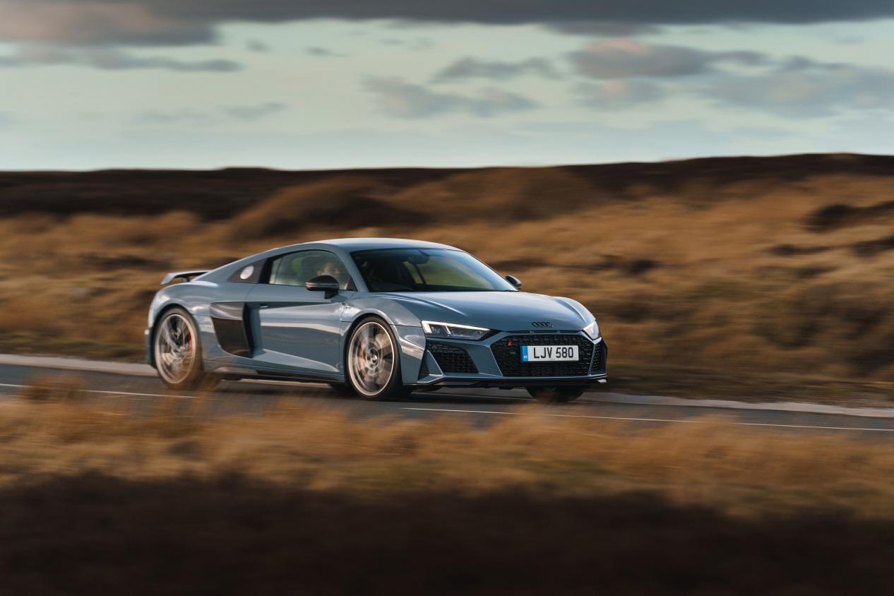 猩式车评2019款奥迪r8v10性能版