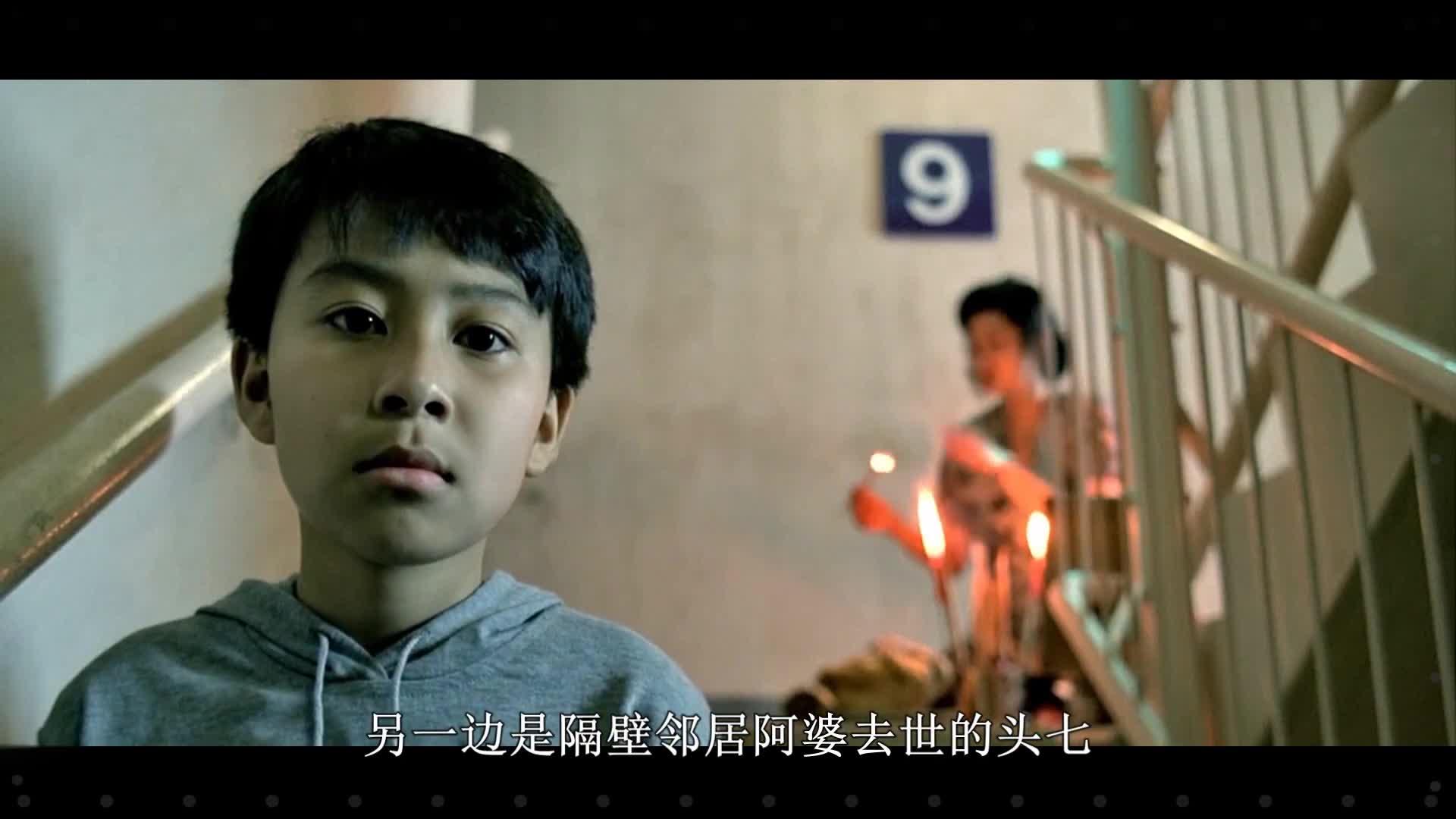 1 中外混血灾难片《绝命航班》,飞机上9个乘客大战变异猫妖