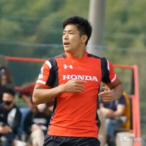 日本橄榄球选手山本悠翔,这颜值身材比宏翔还帅啊! - 知乎