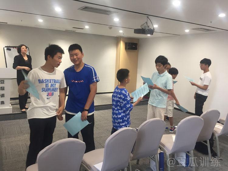 v2-416fd9ea1df519ac2567304a590d0f80_1440w.jpg?source=172ae18b