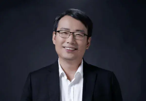 再次开撕饶毅vs储殷被质疑女儿学二代裙带和腐败网友评论炸锅了