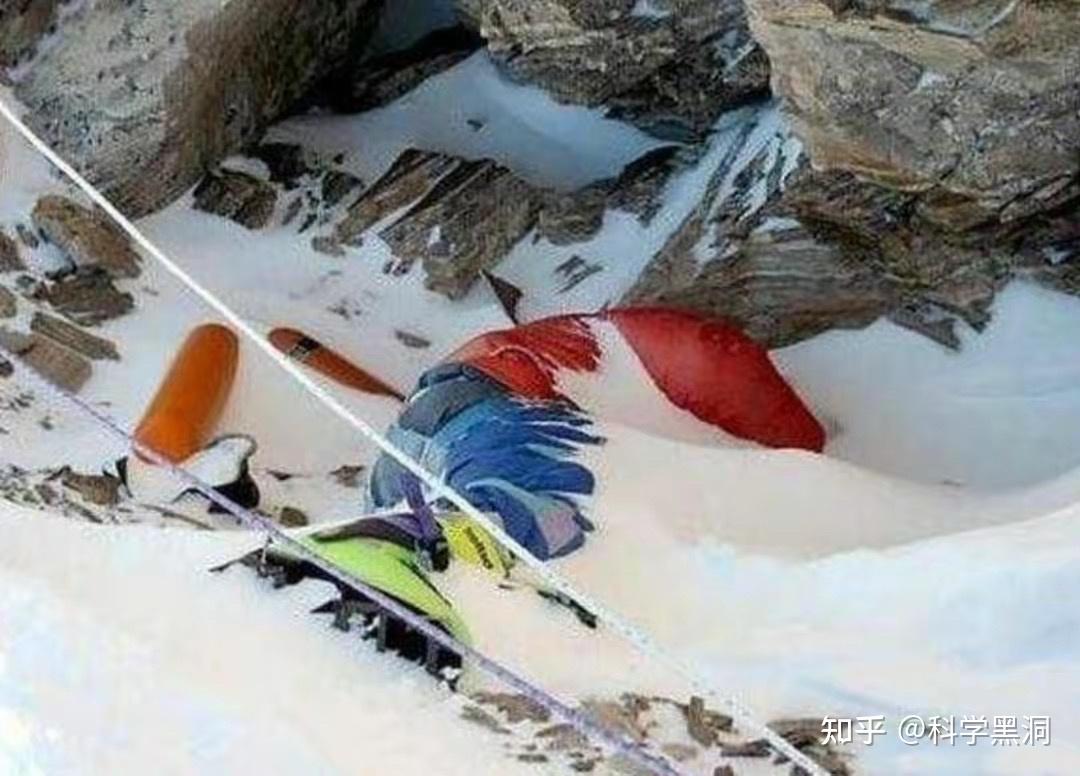 珠穆朗玛峰最著名的一具尸体：为何长达25年无人掩埋？_帕尔乔