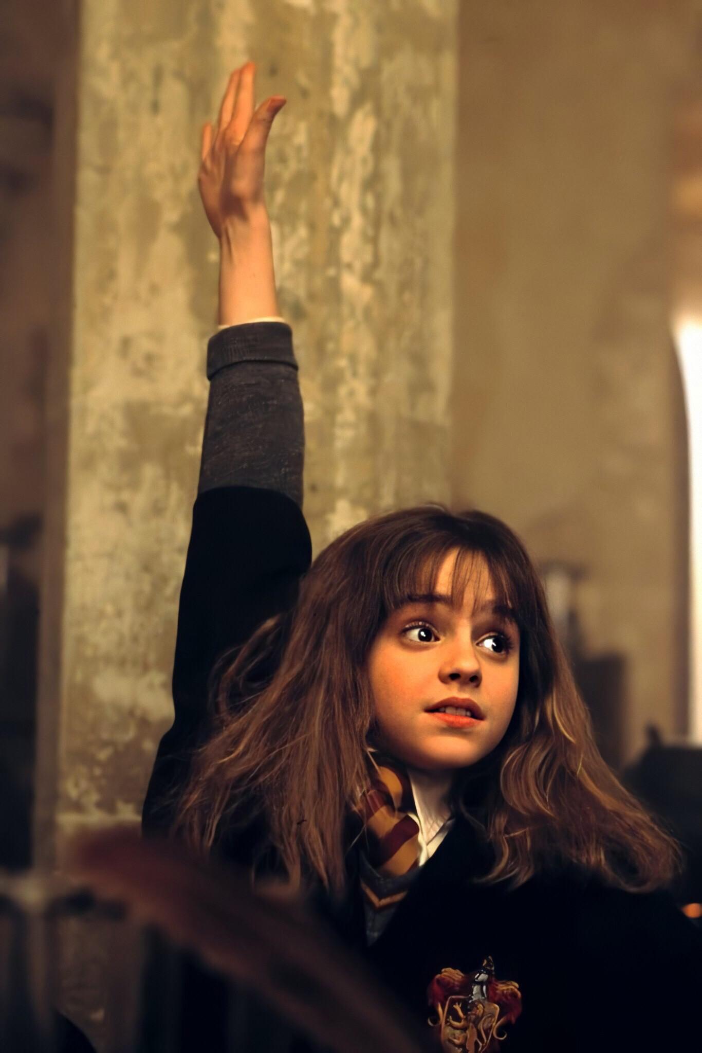 格兰芬多扣十分.过了一会儿.斯内普:波特,你的麦怎么一点声音都没有?