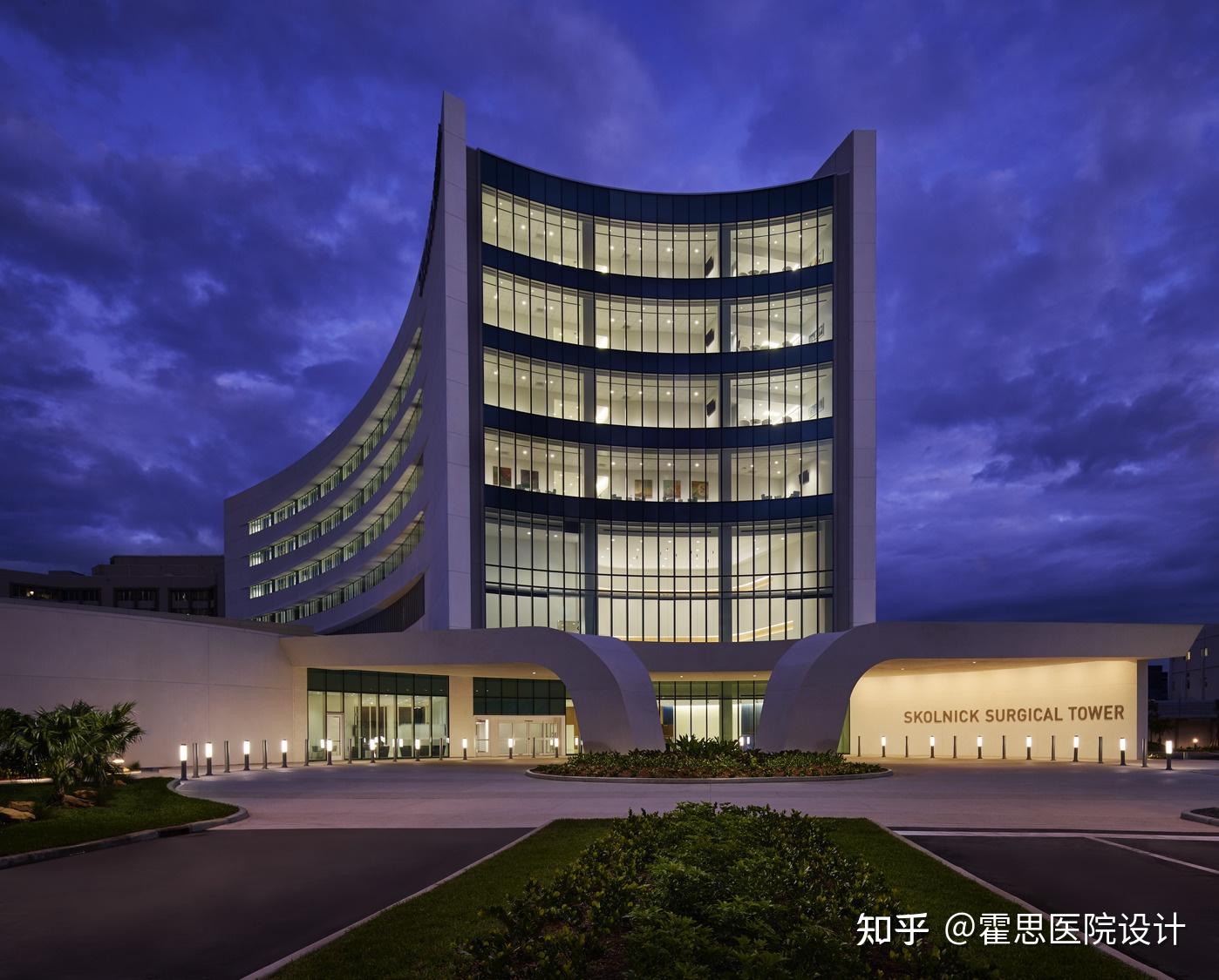 毗邻海滩的医疗大楼:美国西奈山医院扩建设计鉴赏