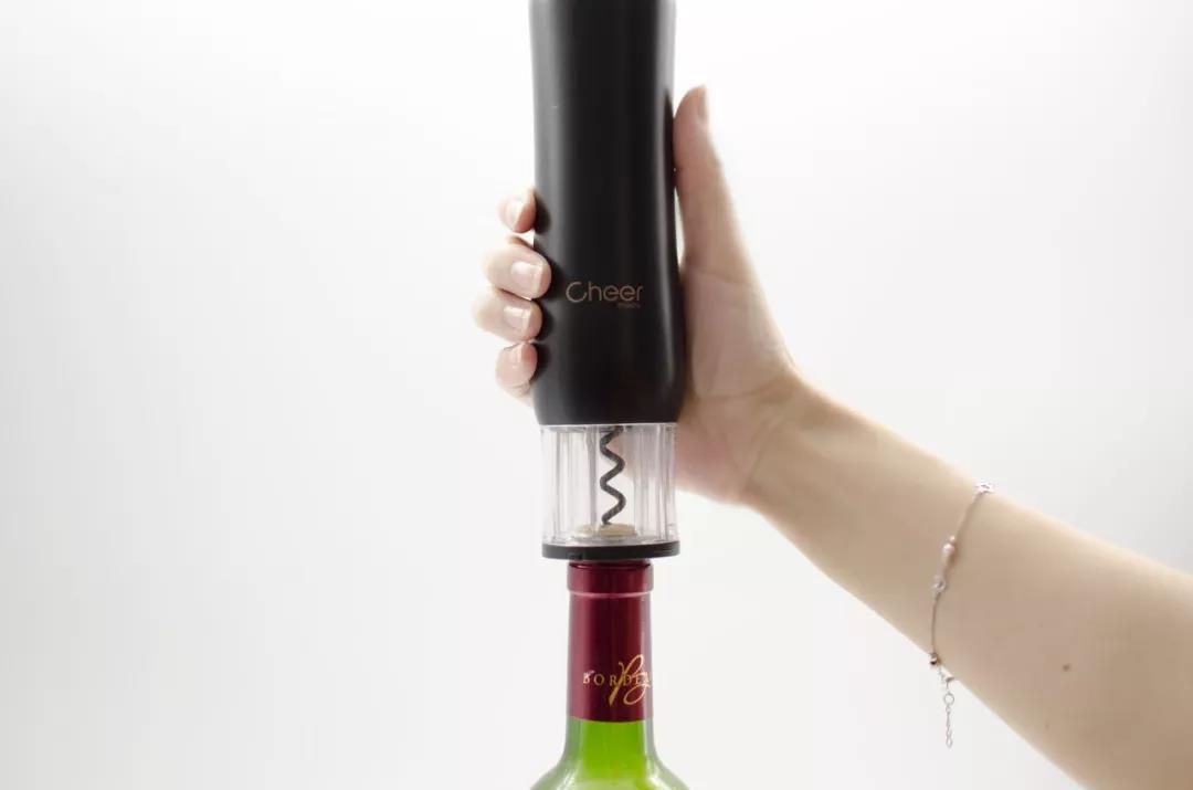 红酒开瓶器哪种最好 v2-426b6499d47219e13e143c7a8f716850_1440w.jpg?source=172ae18b