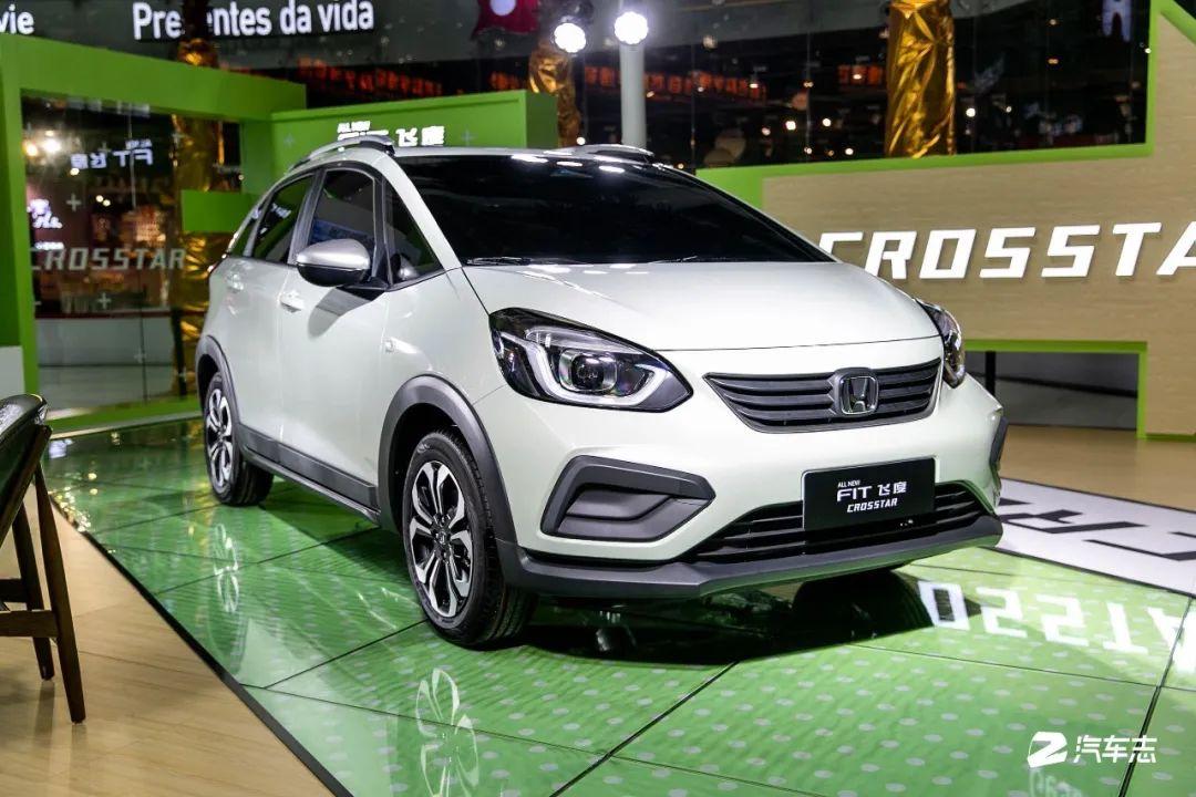 全新飞度实拍丨sport版确认是亲生crosstar版是充话费送的吧