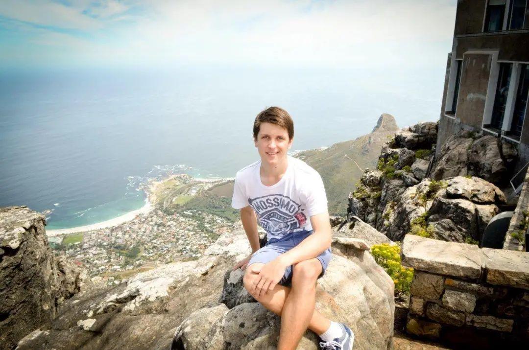 魔方大神菲神十年成神路热爱永不消逝