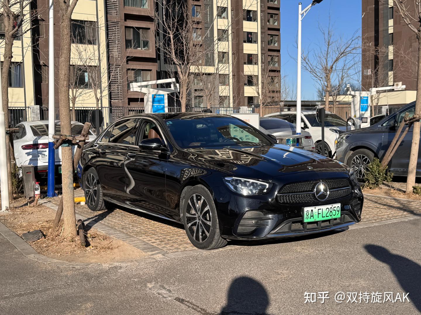 绿牌奔驰的车标真的不值钱?我看未必