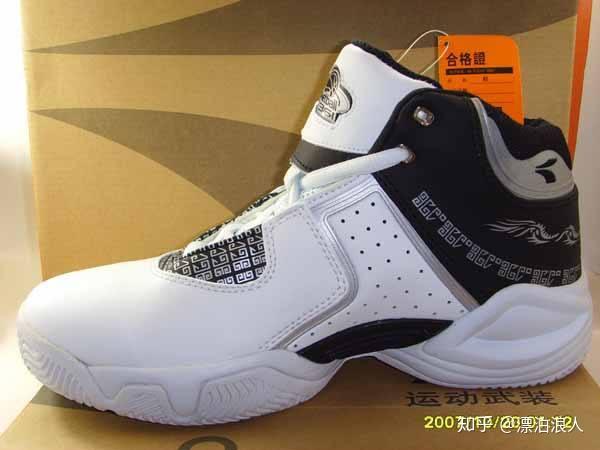 想了解一下361度品牌在2007到2009年推出过的篮球鞋的款式的图片