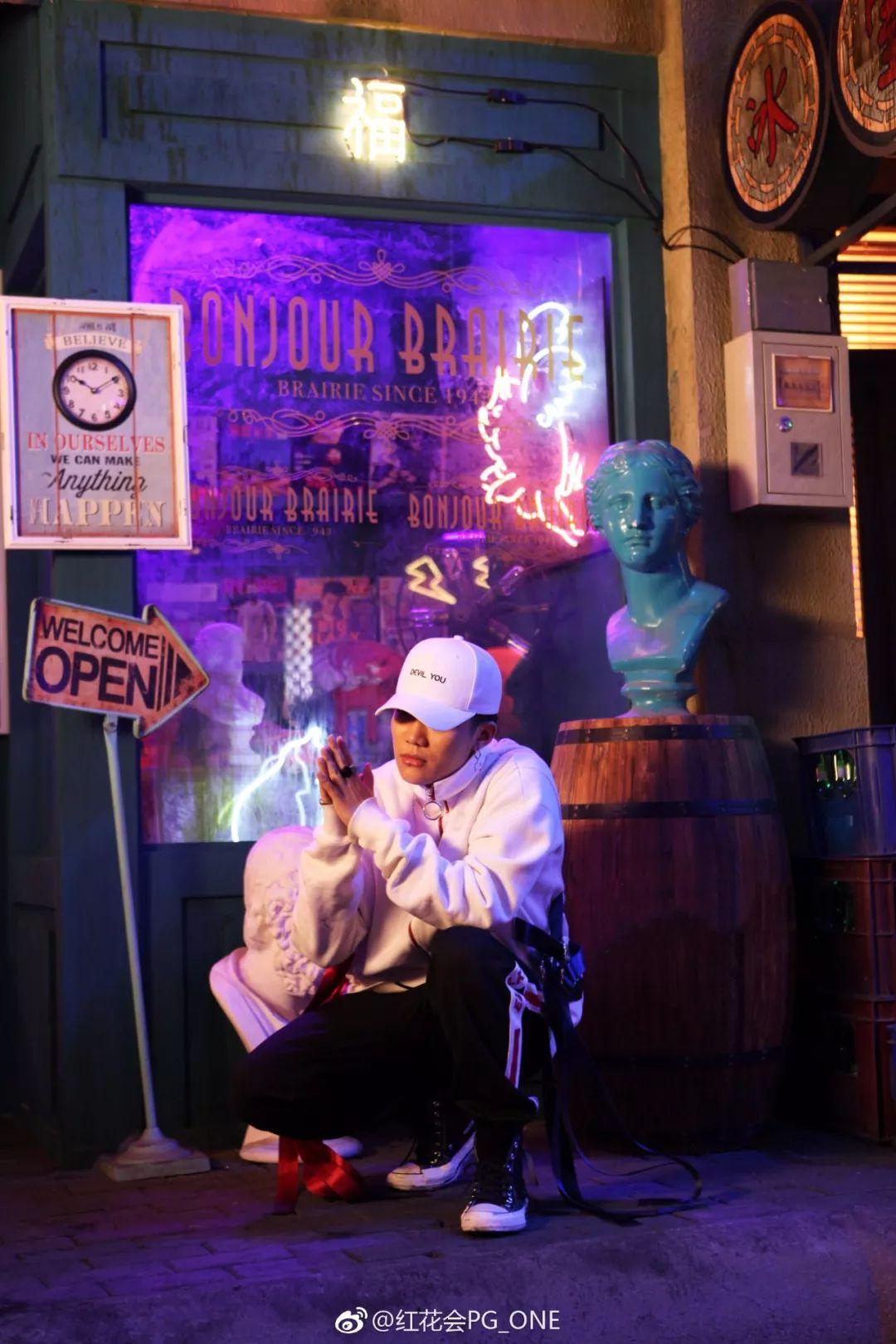 此时此刻,我最想问王昊一个问题——你还爱说唱吗?你还想做pg one吗?