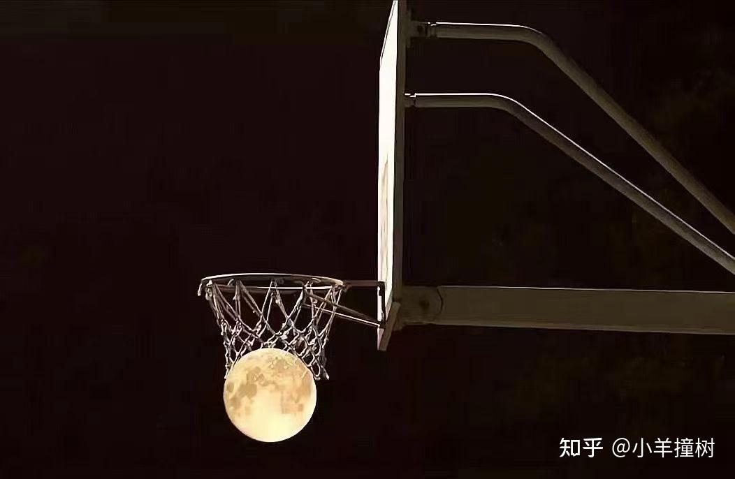 超级月亮来啦你见过月亮进篮筐吗