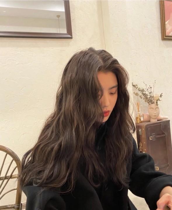 如何使自己的头发变得浓密