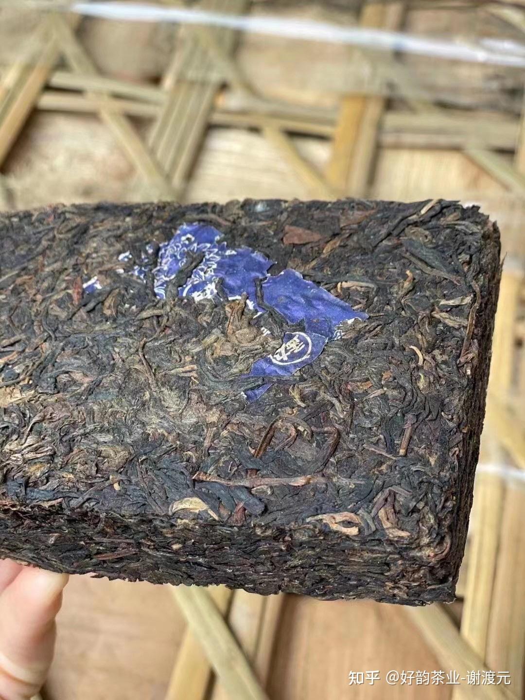 2004年昌泰茶行勐海茶砖401首批生普洱茶砖精选勐海茶区云南大叶种茶