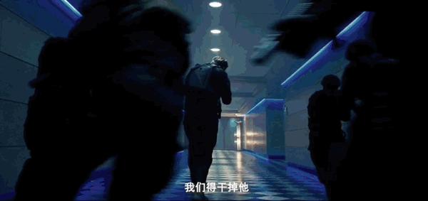 年度爽片来袭,杰森·斯坦森《养蜂人》太硬了!
