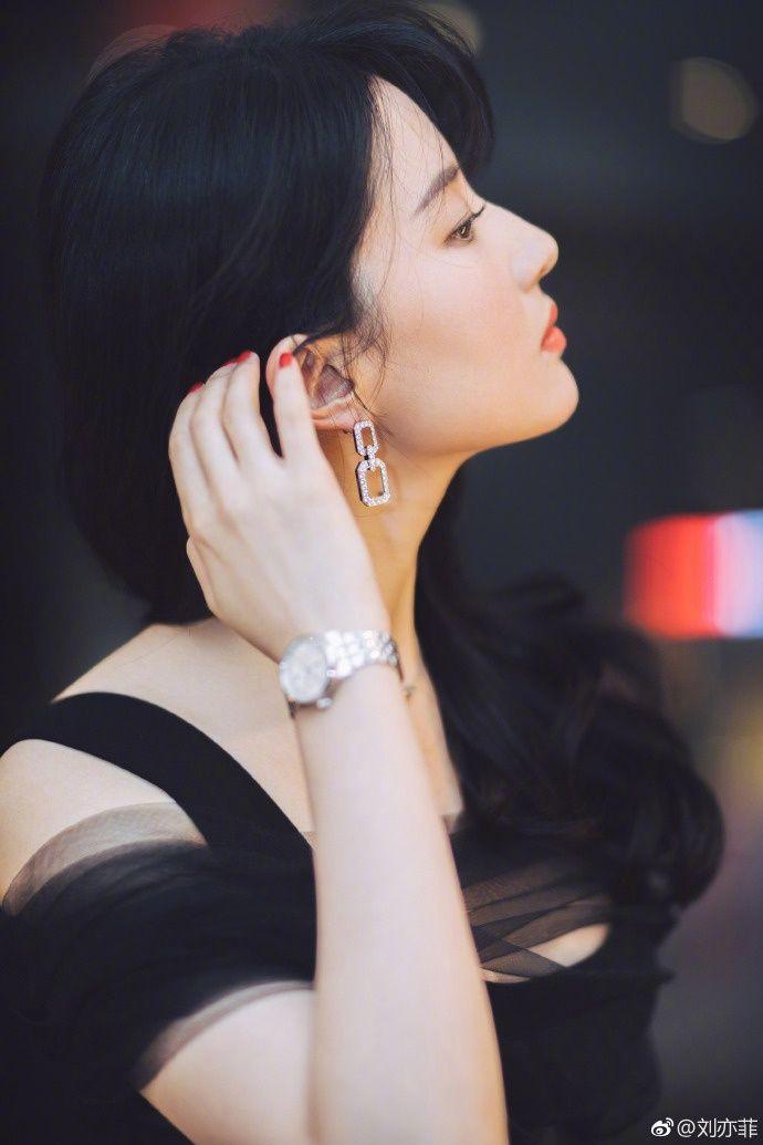 更新最近使用的绿色系壁纸 太爱绿色了!!(绿色壁纸ins风纯色系)