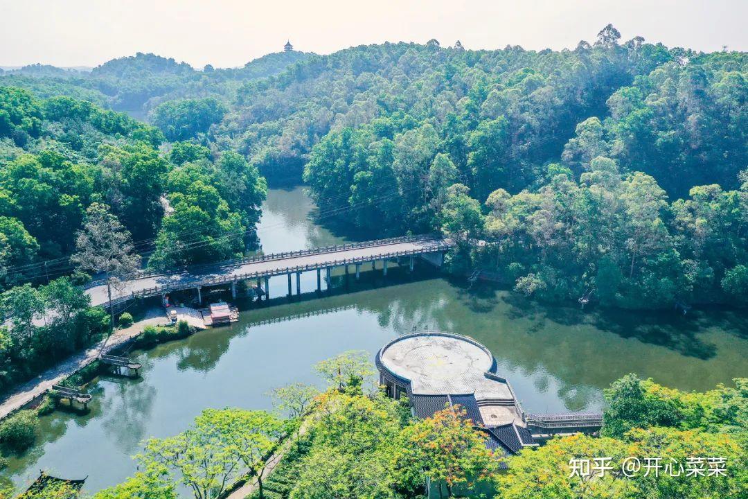 广东揭阳揭西县有片龙岭山上有座庙很灵竟然还有座八达岭长城