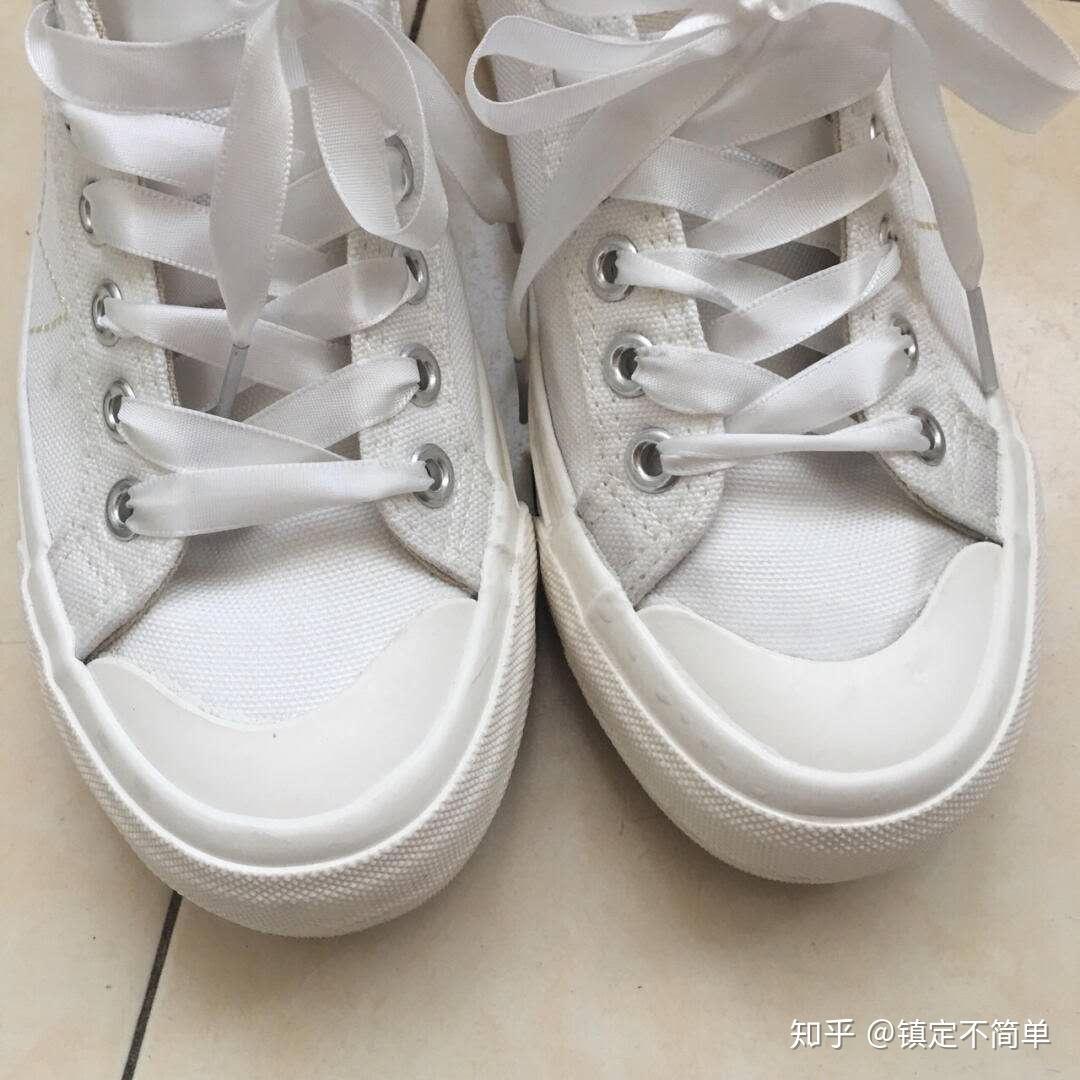 鞋子怎么清洁不伤鞋 v2-443ae70f565d1acc713b52fc7418de73_r.jpg
