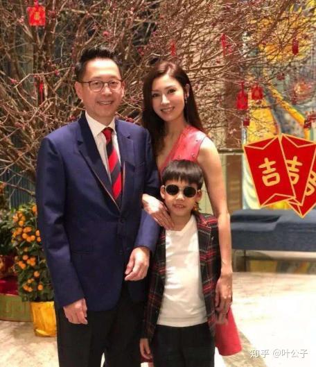 好命的许晋亨风流情史数不尽泡遍香港女明星