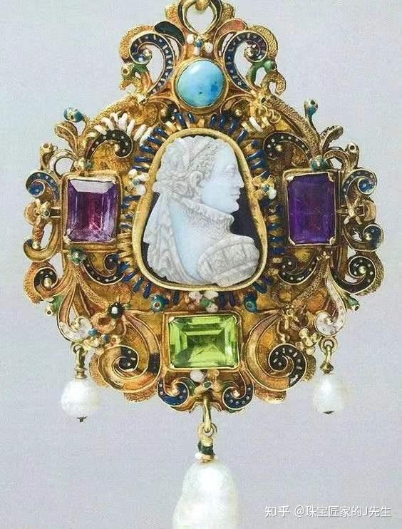 巴洛克时期珠宝67当时的珠宝匠人们,通过精湛的雕刻工艺,在玛瑙