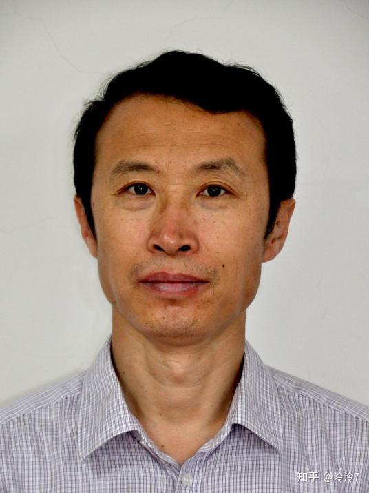 大连大学及现任校主要领导简介