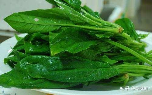 食疗对付高血压试试这些降压茶降压菜