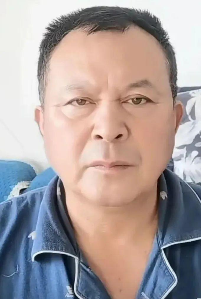 8日下午,黄德义告诉记者,他听说当地政府计划建一座浮桥,以后还要建造