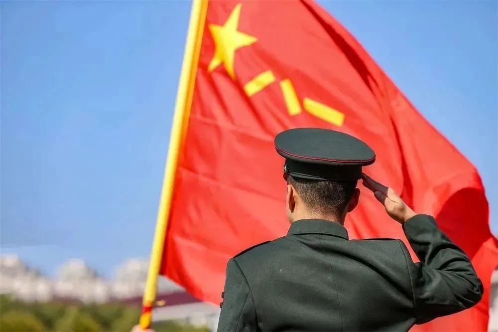 退役士兵告别军旅奔赴山海