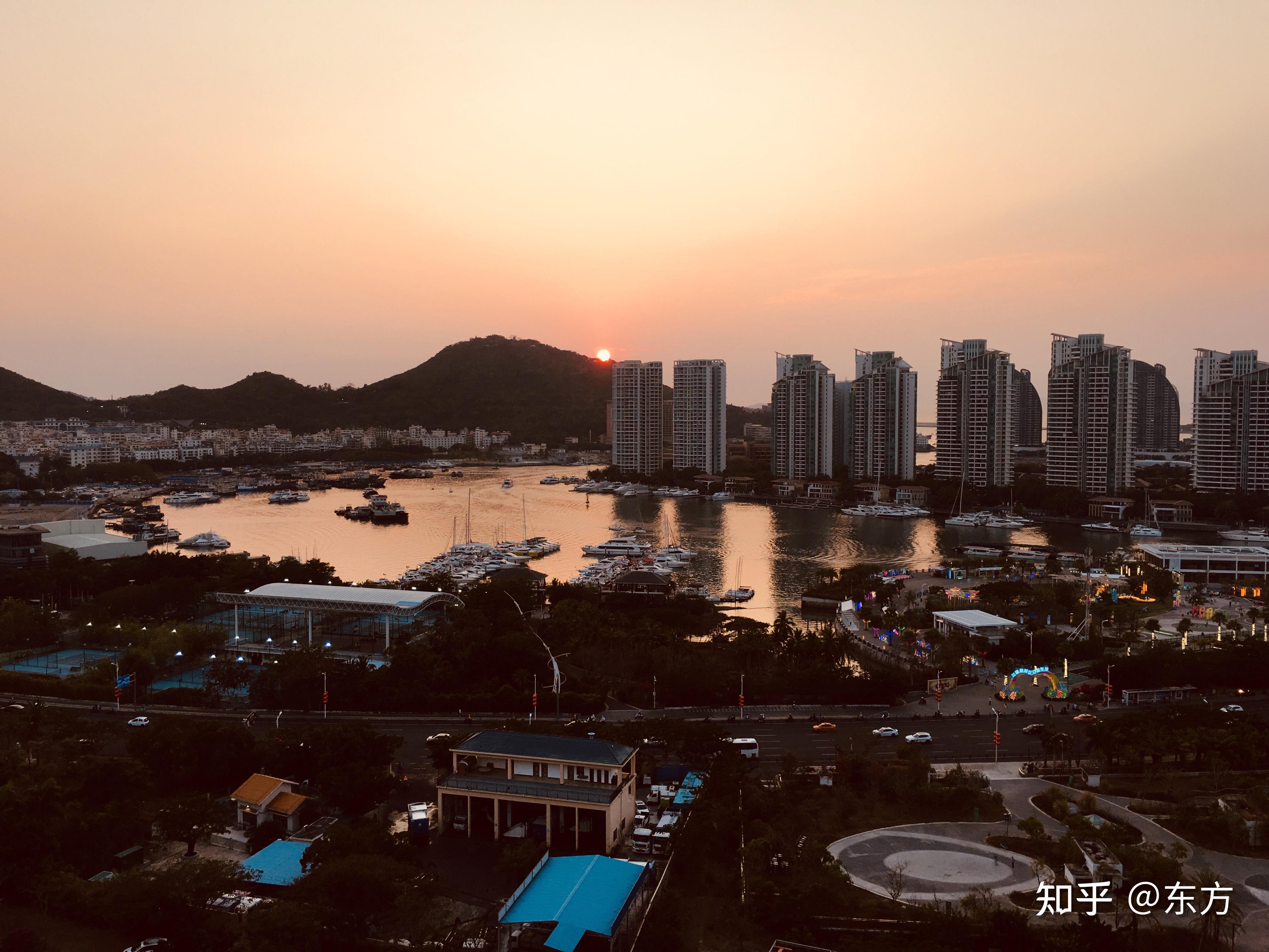 在同一个地方拍到的落日 - 知乎