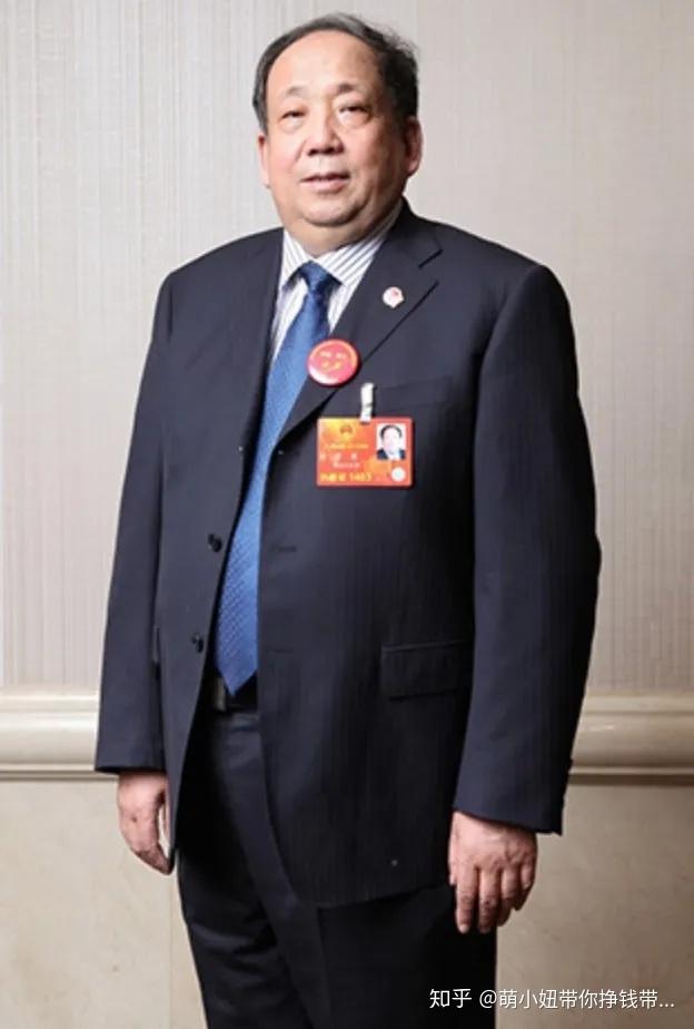 华兰生物的实际控股人是安康,河南人,河南首富.