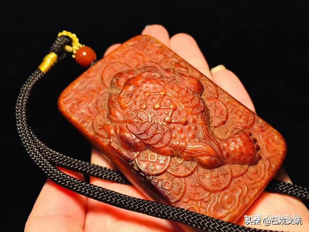 犀角杯基本是染色的吗犀角颜色探究