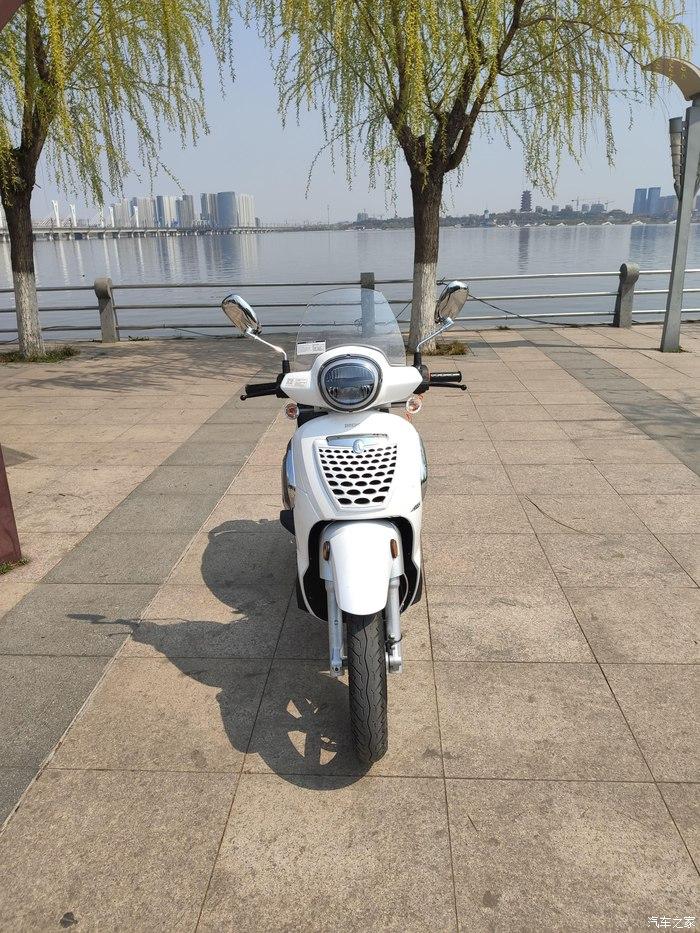 金城阿普利亚圣甲虫200at国四abs版提车作业