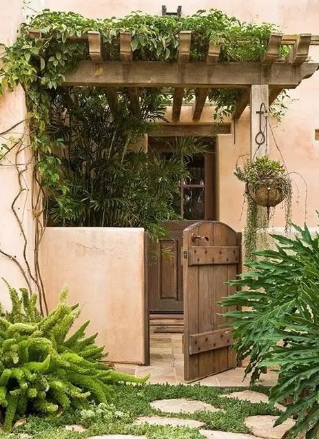 庭院入口,不仅仅是一面墙,一扇门,还应该是自己