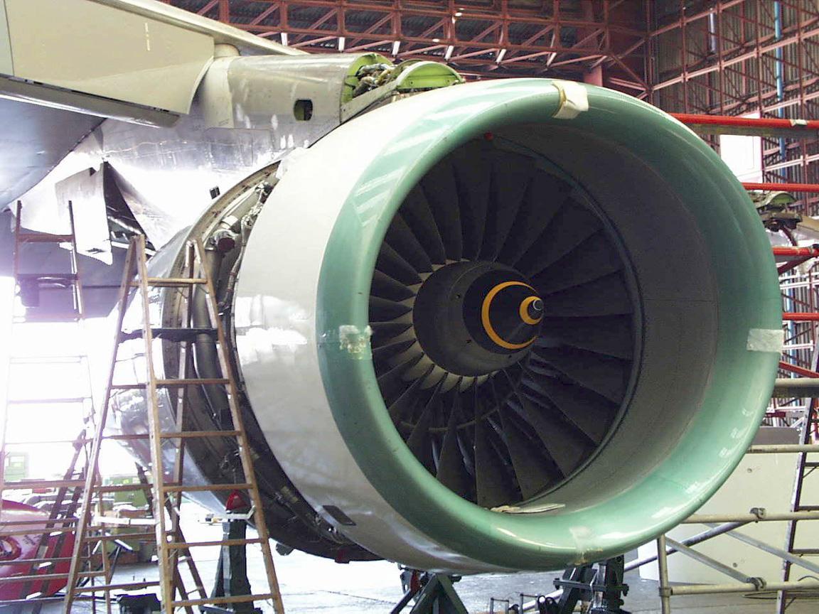 【转载】飞机钣金,机电,漆面维修,事故机回收修复,技术高超,安全可靠