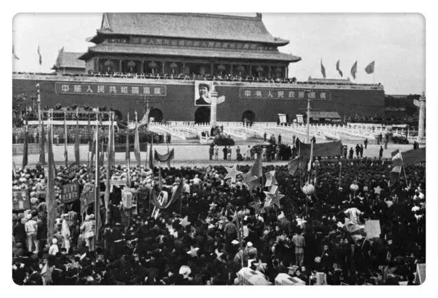 新中国升起第一面五星红旗他在现场