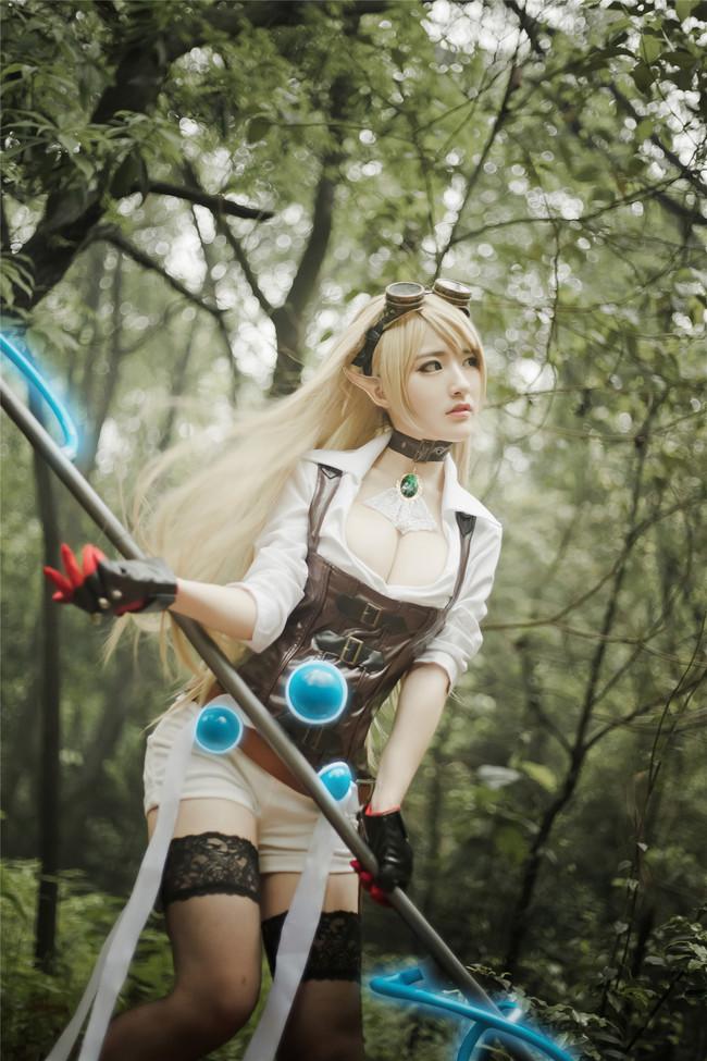 身为召唤师的我能够召唤二次元女神