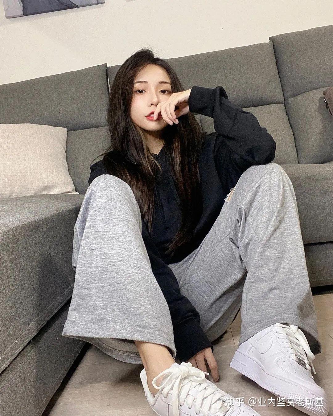 模特正妹!亮亮 - 知乎