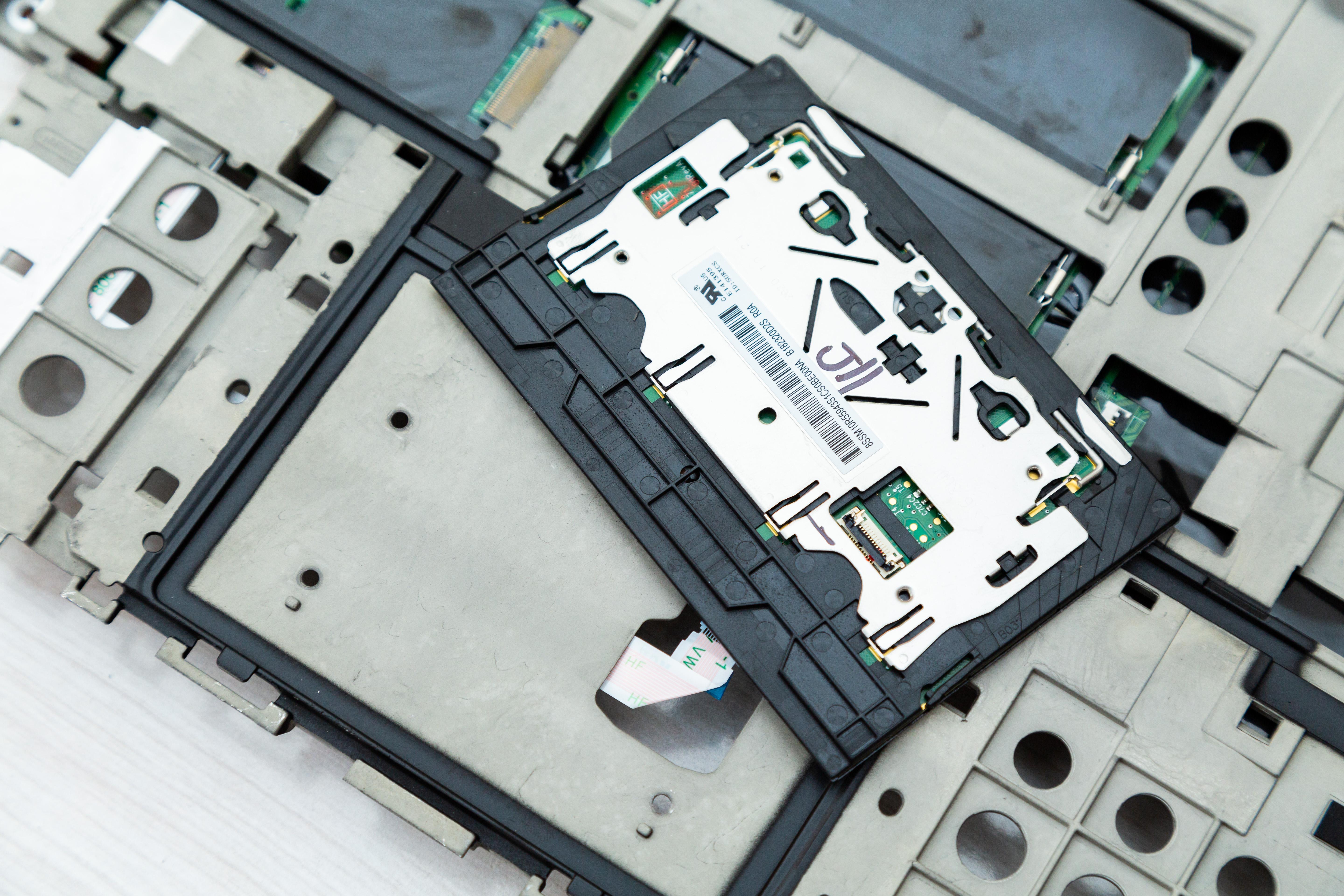 可能是当下设计用料最好的15寸移动工作站:拆解评测thinkpad p15	15g