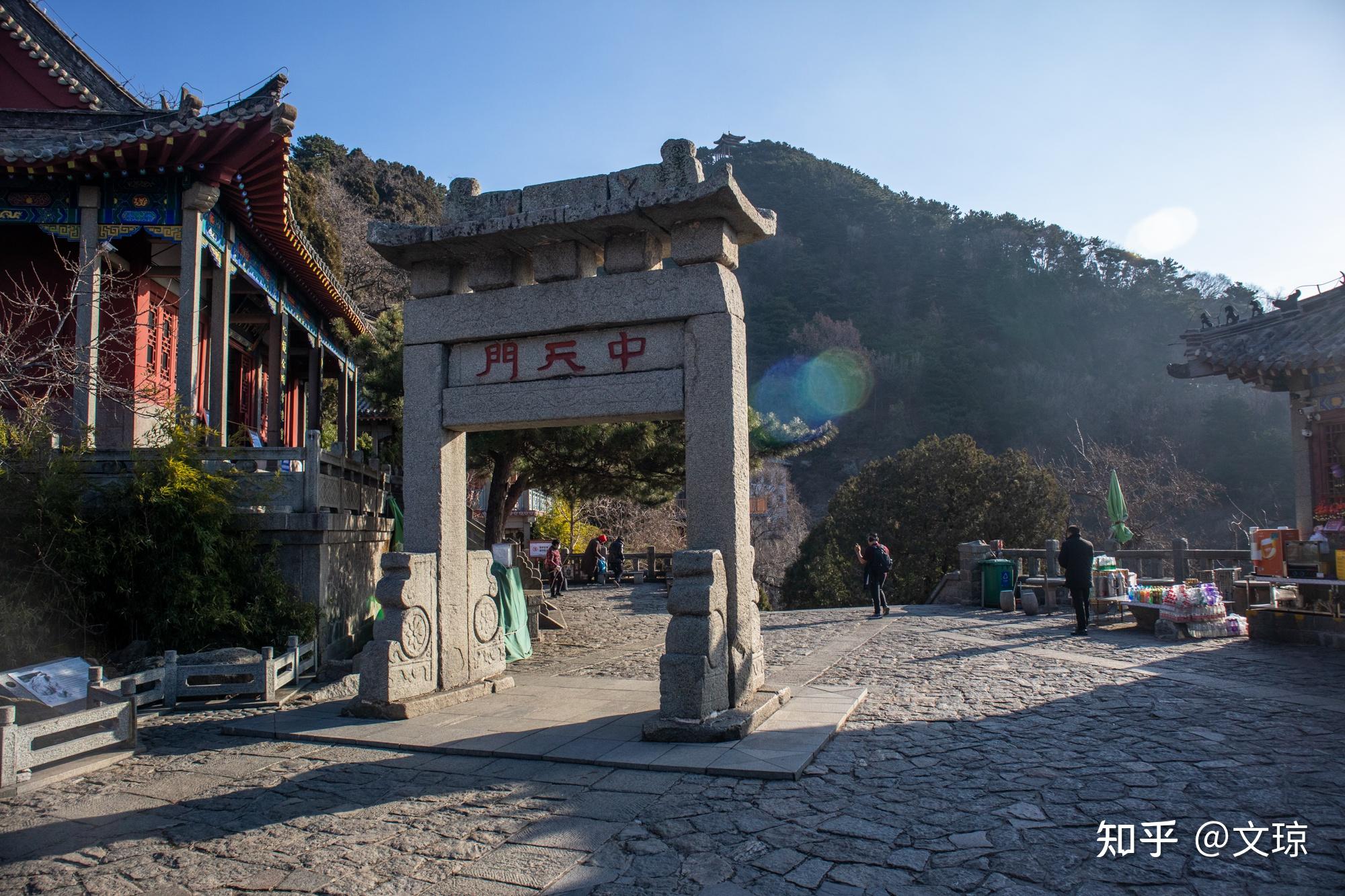 1,紅門,孔子登臨處,第一山,一天門這幾個景點是緊挨著的,位於泰山紅門