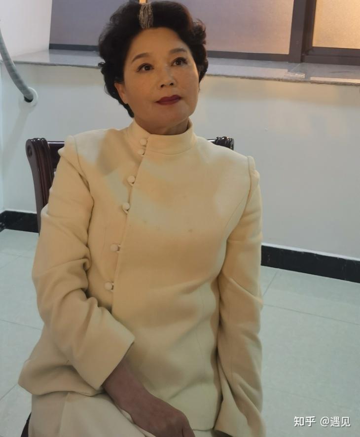 90年代走红的杨青:前夫是军人,女儿现在是知名演员 - 知乎