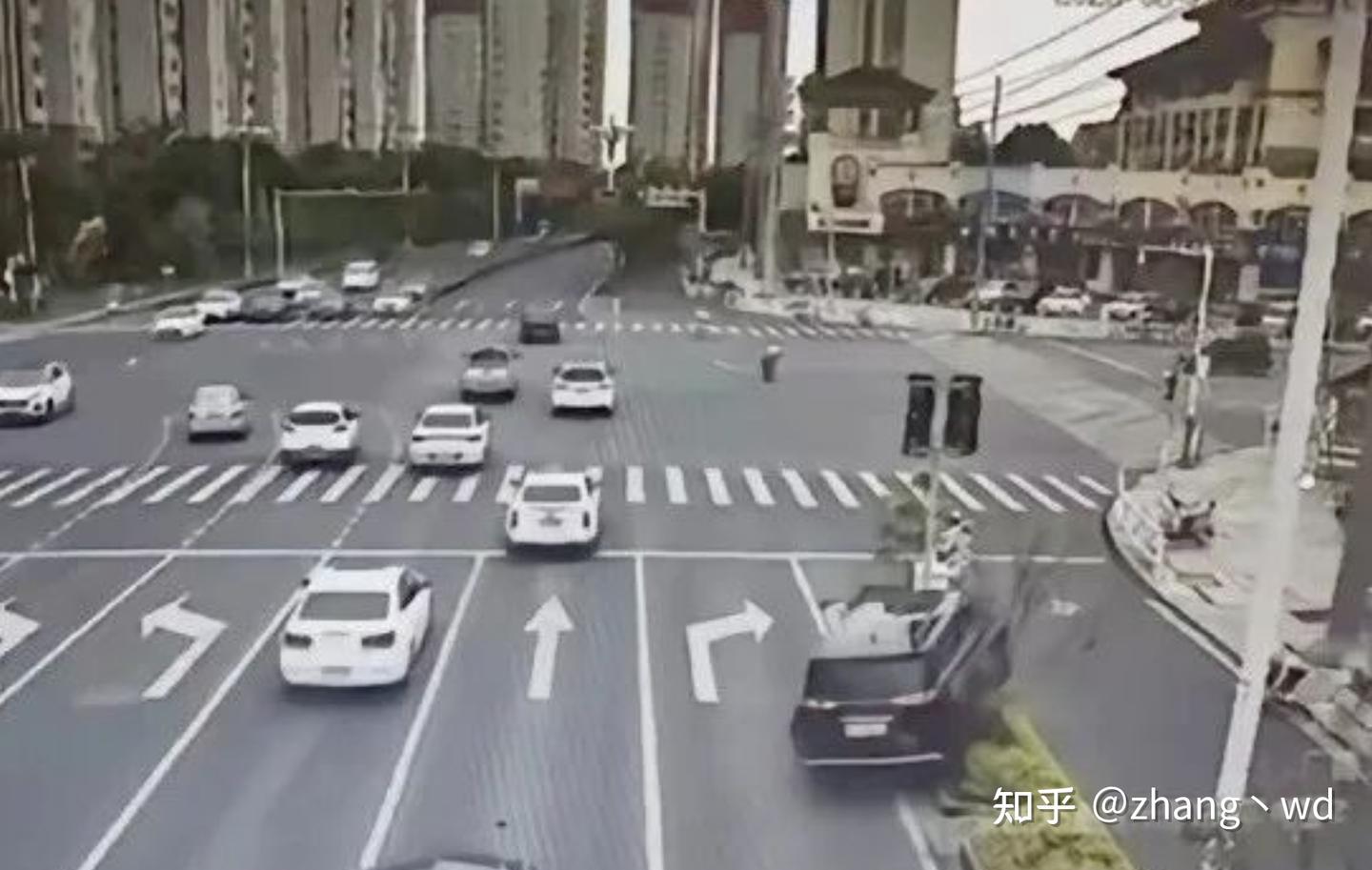 广德惨烈车祸,有些人就不适合开车