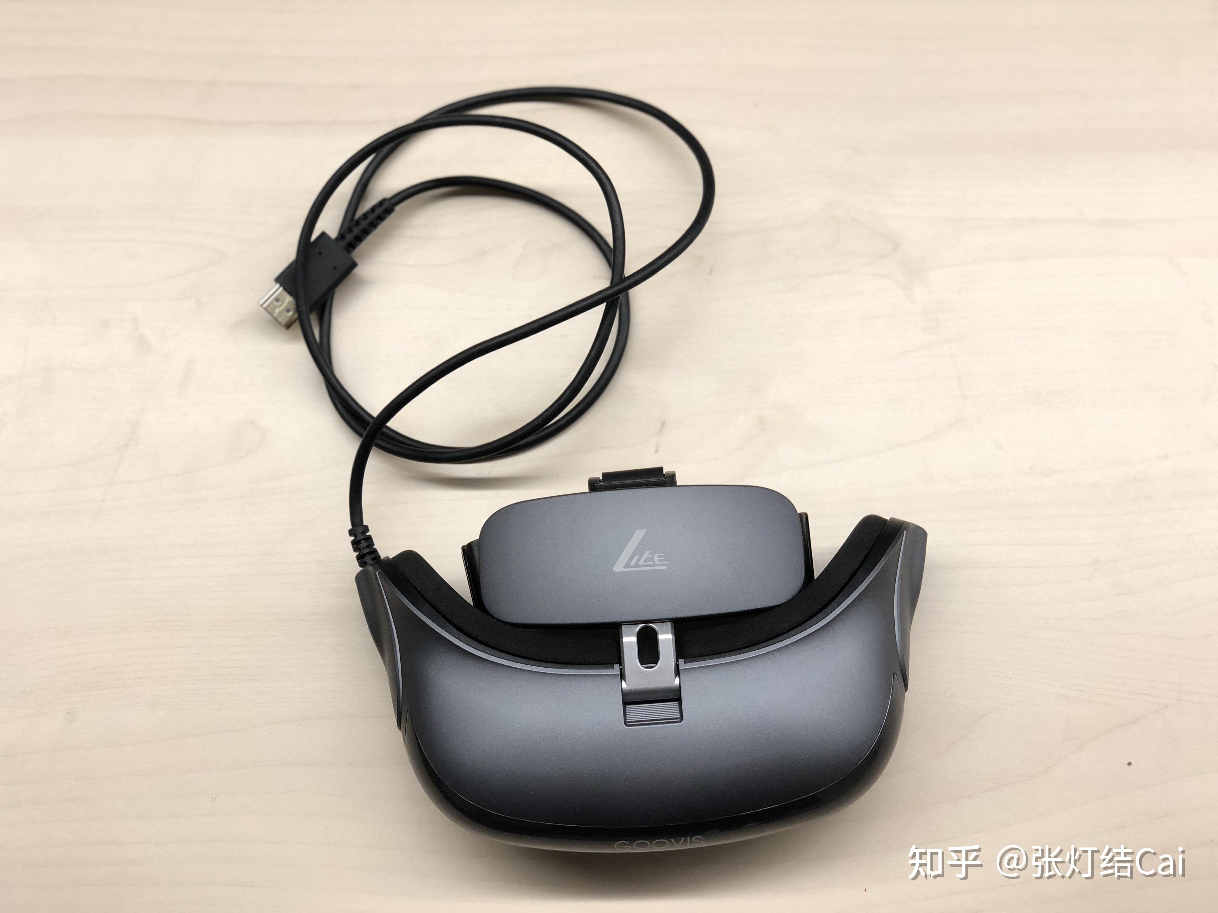 试问在家用VR观影头显“看片”是一种什么样的体验？ - 知乎