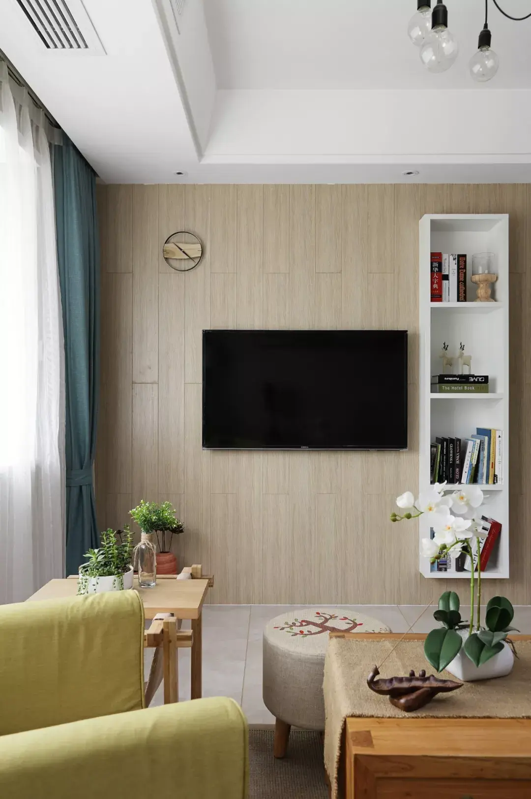 现代简约风格瓷砖电视背景墙装修效果图 – 设计本装修效果图