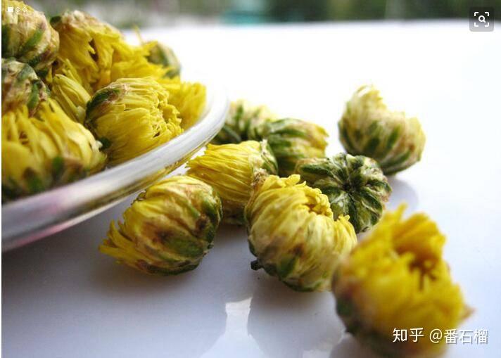 黑枸杞配菊花的功效