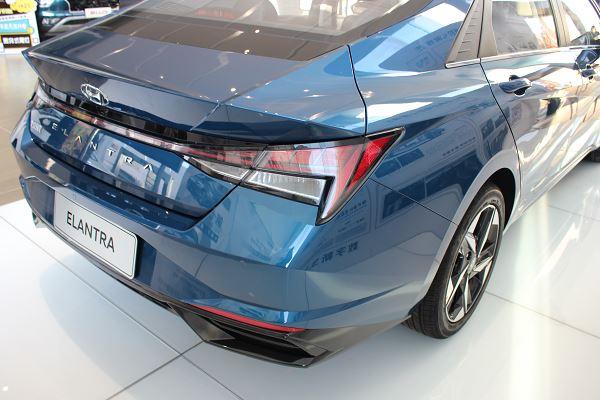 伊兰特2021款多少钱 v2-47644759e5bbff2b4d9af73d2846e61b_r.jpg