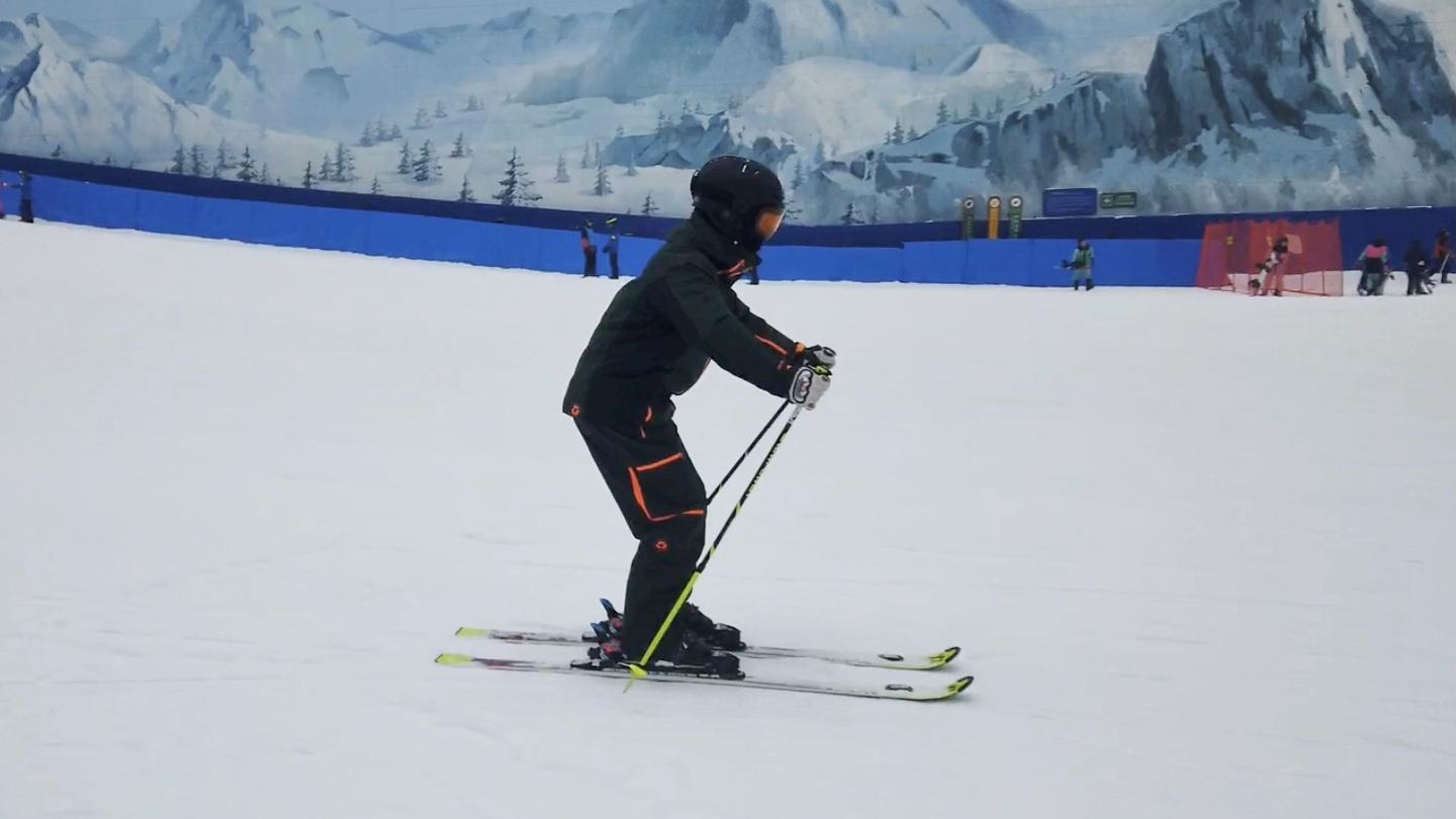 阿拉丁滑雪教程1直滑降