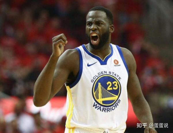 打的多是内线,矮个内线在nba也有,但每个都有傲人的天赋,而格林并没有